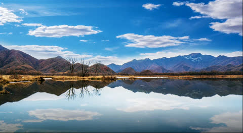 Mountains-002 - Video Wallpaper